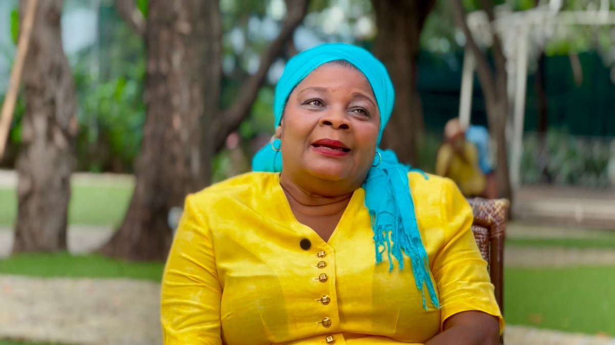 Ayisyen m'ye ||             

ÉMISSION 22: Le Parcours d’une Femme Politique

SHOWRUNNER’S CORNER- EPISODE OUTLINE:
Le concept politique, riche et polysémique, renvoie à la fois à l’organisation du pouvoir, à l’exercice de l’autorité dans l’État et à la responsabilité collective