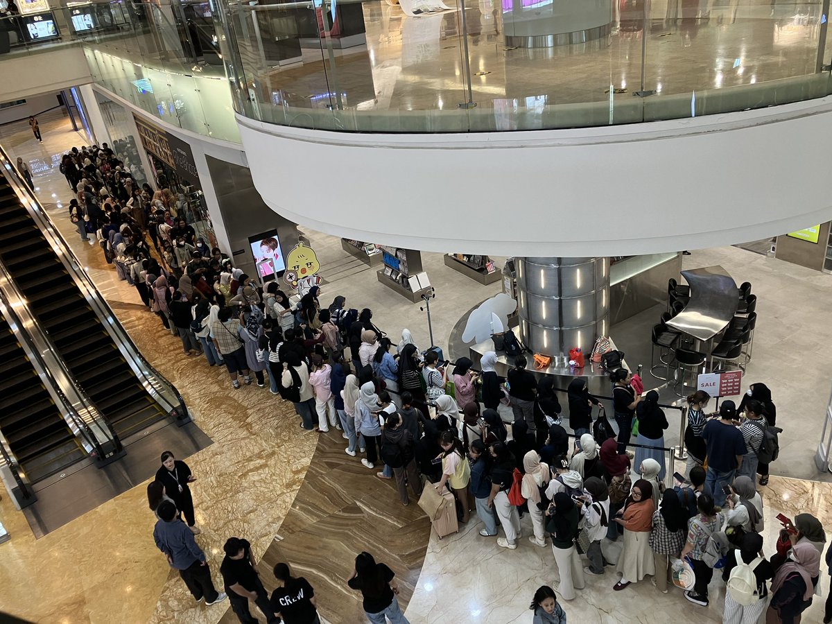 medomkpopmerch's tweet image. Kpopmerch Light Stick Sale✨

⏰12-13 February 2026
📍Lotte Mall Kuningan - GFloor, Jakarta Selatan

#kpopmerch #kpopstore #kpop #kpophaul #nct