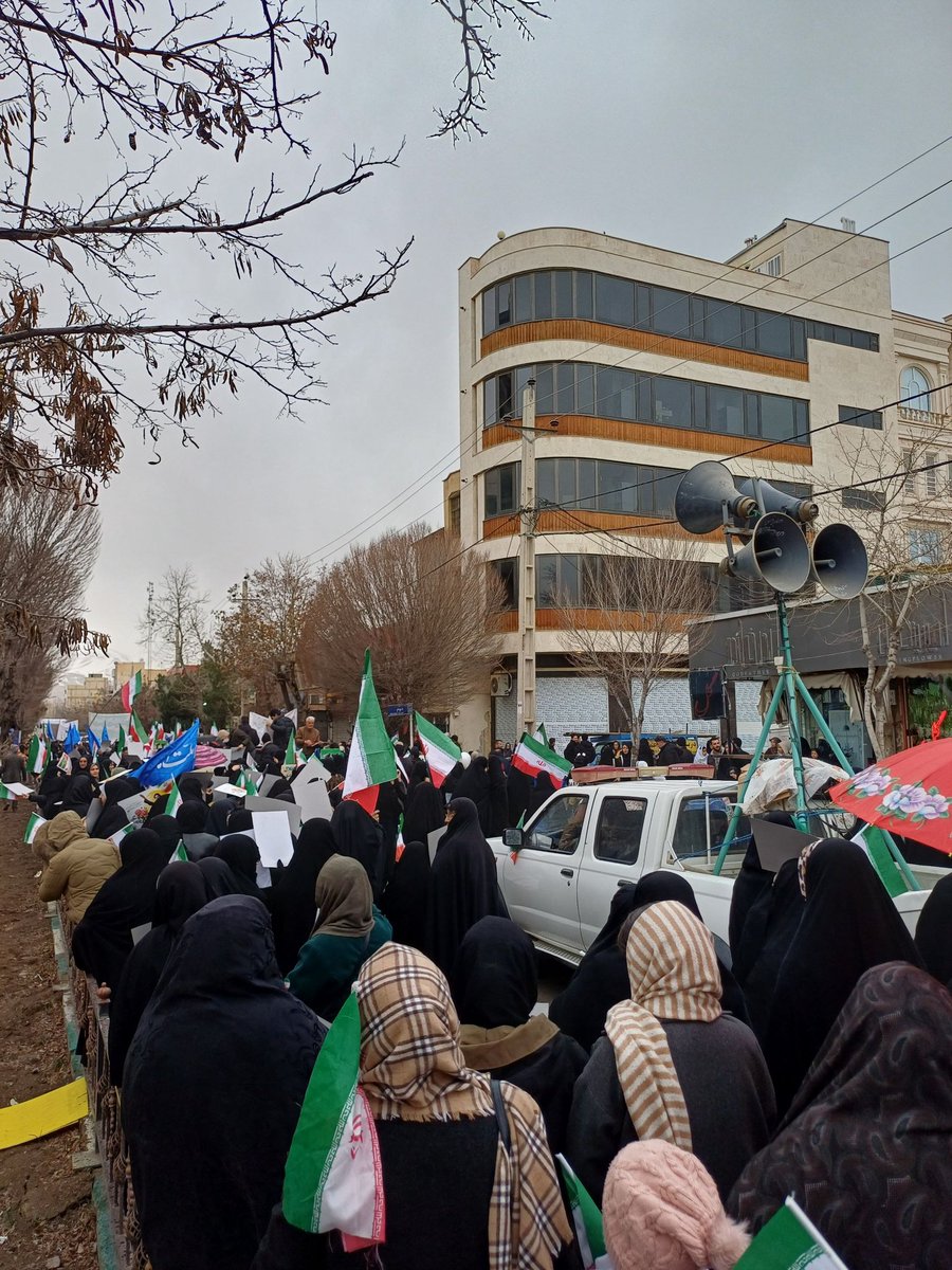 به عشق پیروزی، هر روز باید مبارزه کنیم.  
#فتح_بزرگ
 #حماسه_ایستادگی