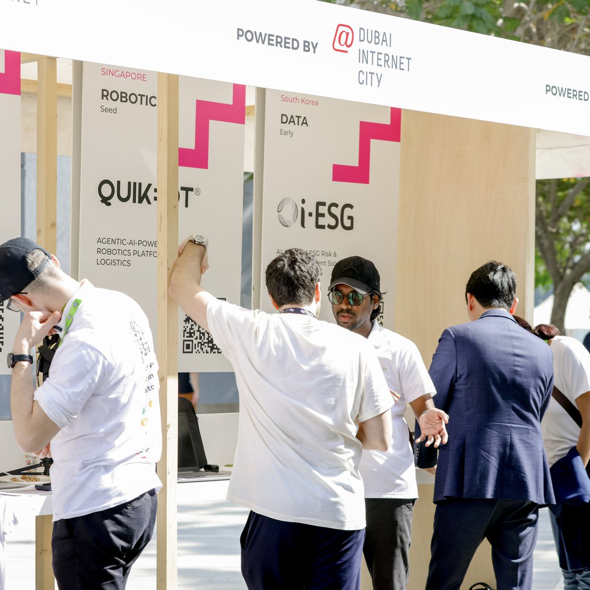 Dubai Internet City tweet media