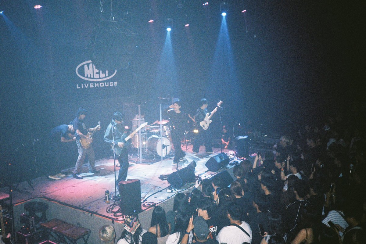 🎞️

15-01-26 

📸 #mīnīyourfīlm 

#MeltLivehousexFREEHAND
#THEFREEHANDBAND