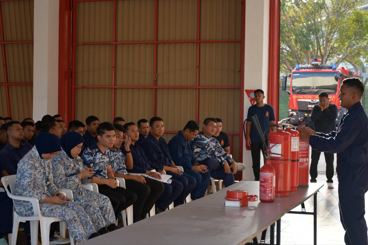 Depot Bekalan Armada Barat tweet media