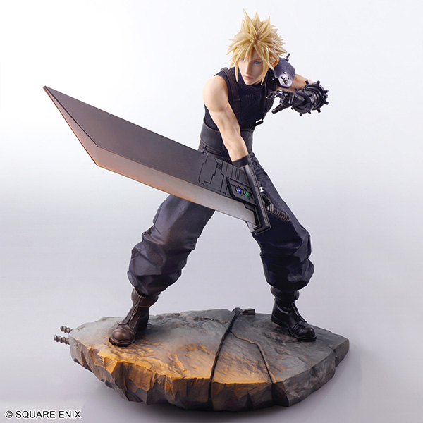 SQEX_MD_GOODS's tweet photo. 「ファイナルファンタジーVII リバース　スタティックアーツ　クラウド・ストライフ」好評発売中！
https://t.co/R8MNSuwGYE

その眼の先に敵を見据えるような凛々しくも険しい表情、全身に緊張をみなぎらせた筋肉の躍動感、ズボンのしわまでこだわった、いまにも動き出しそうな迫力ある姿を描いた。
バスターソードにはクリアパーツで表現したマテリアがはめこまれ、瓦礫状のオリジナルの台座も付属する。

#FF7リバース