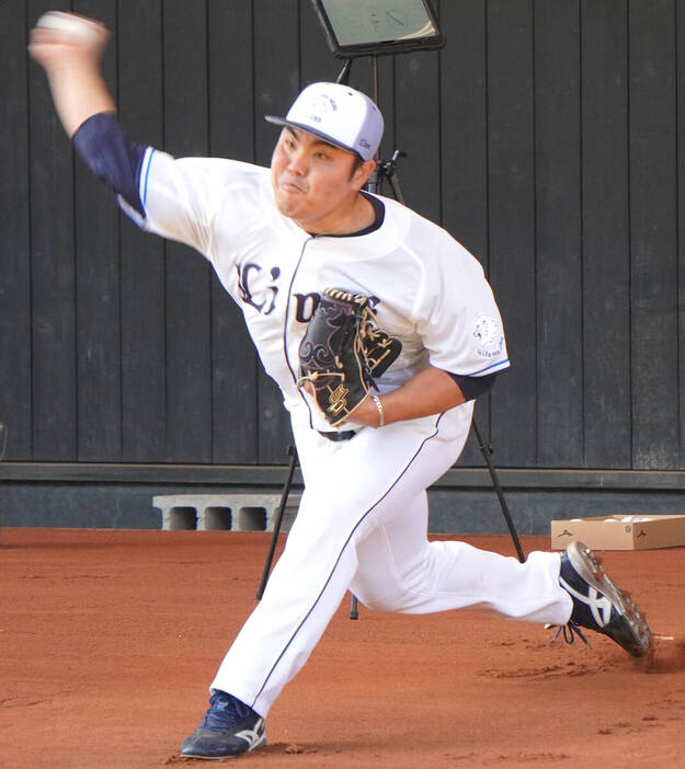 gnomotoke's tweet photo. 【西武】WBC辞退の平良海馬　NPB球でブルペン　150キロ超を計測も「無理してシーズンに出遅れるのが一番やってはいけない」（スポーツ報知）-Yahoo!ニュース https://t.co/LzWfRMX4dz

西武の平良海馬投手（26）が12日、南郷キャンプでブルペン入り。捕手を座らせ、47球を投げた。 https://t.co/SeuHJoehdS