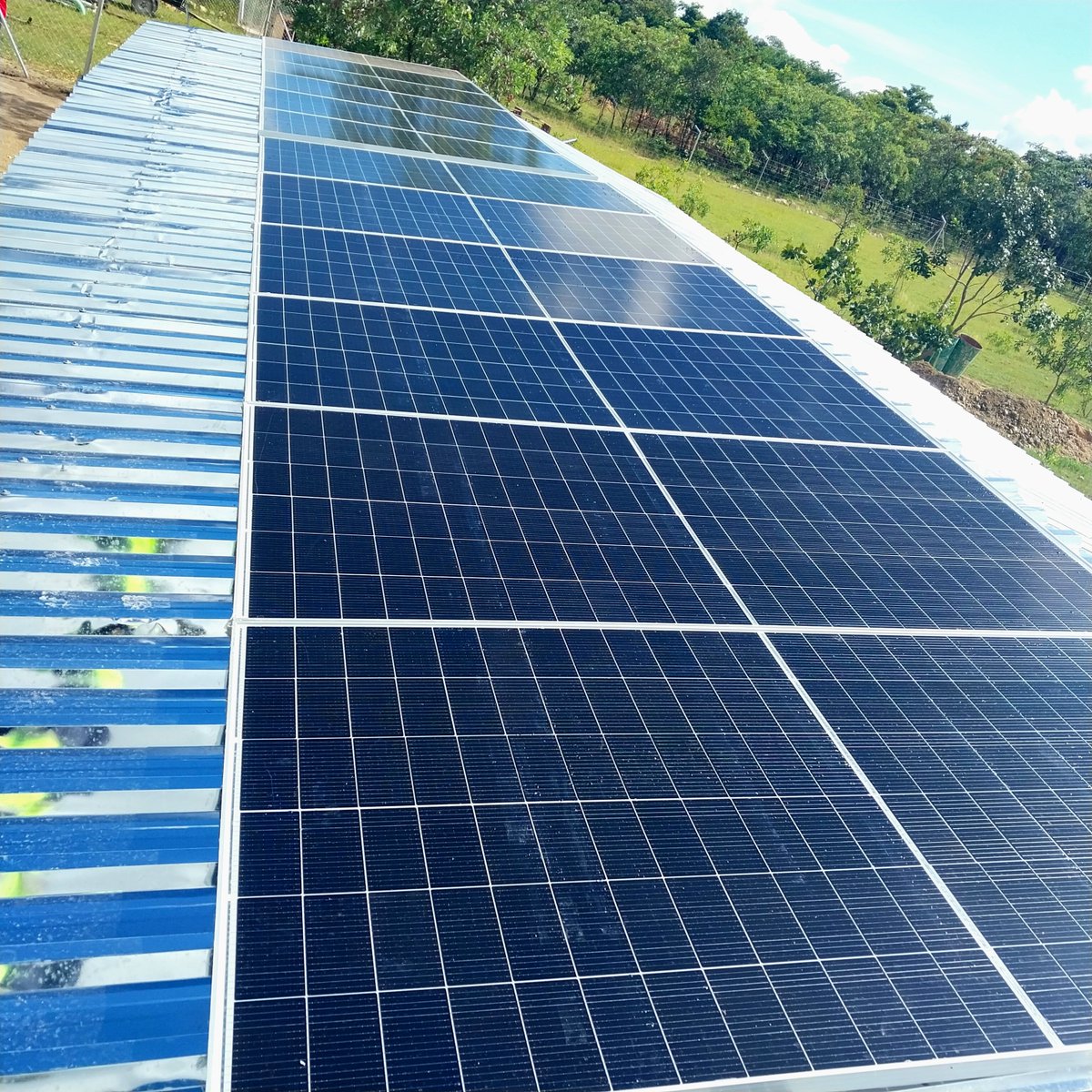 PowerEfficient's tweet photo. Another successful Deye solar power system installation by Efficient Power✅️
#solar 
#Deye 
#inverter 
#lithium 
#Zimbabwe https://t.co/zbuNCbWqZa
