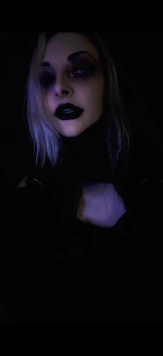 PoisonTexxx's tweet photo. Bedlambride , say your prayers. https://t.co/C3lalc2pqZ . #fae #DnD #hauntactor #banshee #monstergirl #supernatural satisfy my hunger and your curiosity. https://t.co/ArGJCRq1C6