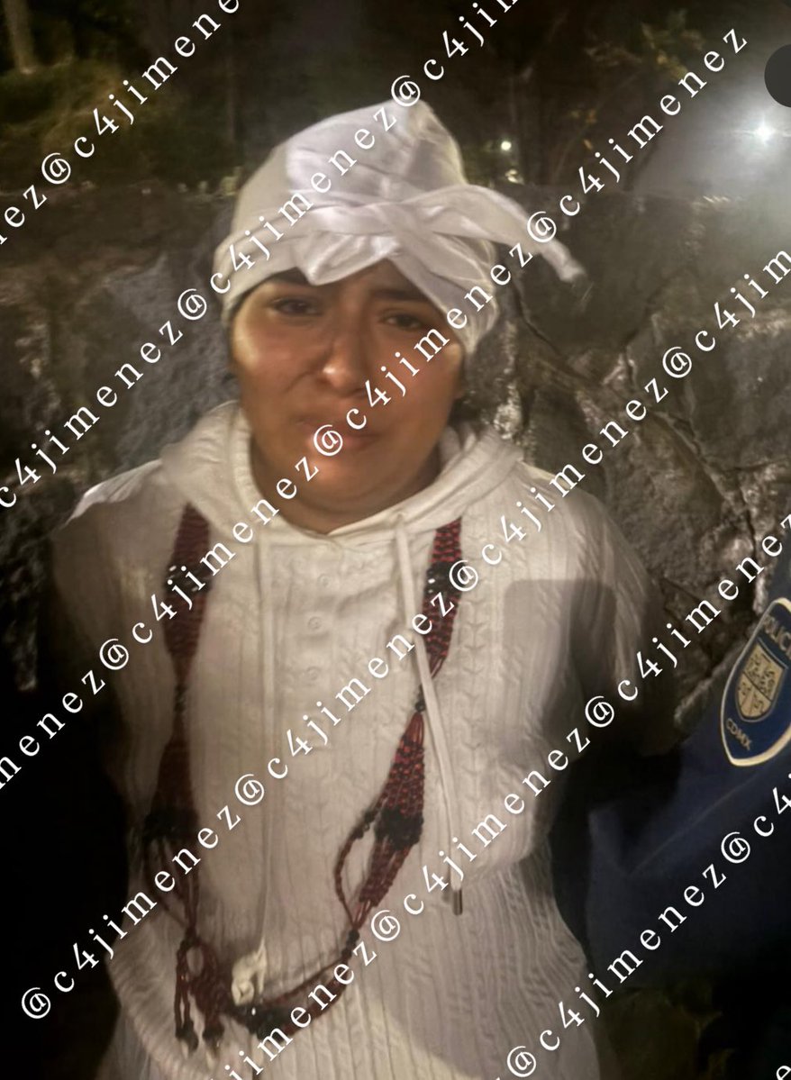 ANDABAN de IYAWOS… y ROBANDO
Luis Santander
Jaimely Flores
Son exreos.
Amenazaron a un joven en calles de <a href="/AlcaldiaAO/">Alcaldía Álvaro Obregón</a> 
Lo amedrentaron y le robaron $.
Agentes de <a href="/SSC_CDMX/">SSC CDMX</a> Sector Alpeas los ubicaron y detuvieron.
Sus santos no los ayudaron.
Acabaron llorando y detenidos.