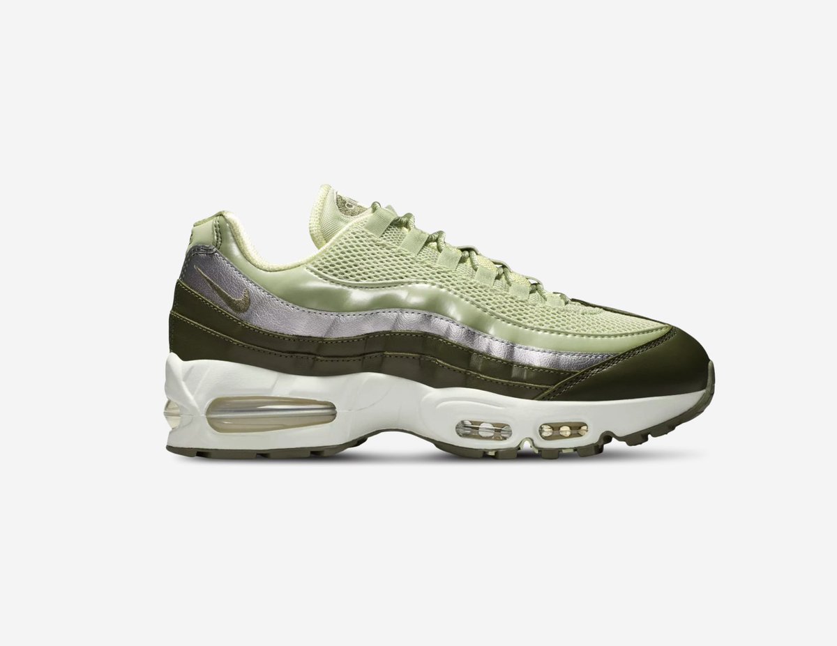 nike 95 footlocker