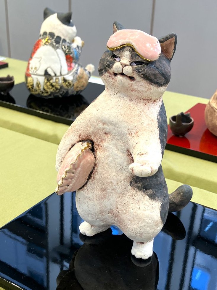 4階ギャラリーB】 「白亜器 個展 ～夢が見たいからよく眠る～」開催中