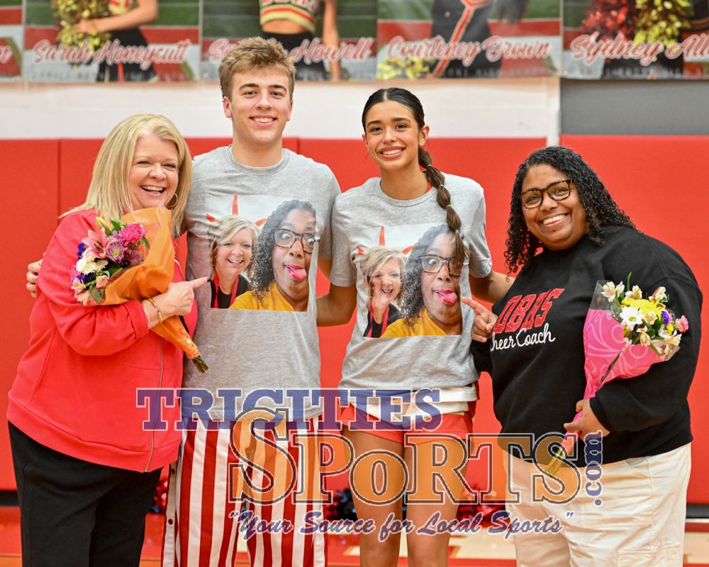 parrotheadvol's tweet photo. https://t.co/3HQxCOW4M3 High School Girls 🏀 Presented by @FoodCity
📰 @BooneAthletics @dbhs_girlsbball Lady ‘Blazer Seniors Too Much For East
📸 Dawn Lambert Photo Senior Night Gallery (4⃣0⃣) ➡️ https://t.co/ZLAeYSfgS2
🖊️ Complete Report
➡️ https://t.co/Fo47T27scg https://t.co/yIunydvnle