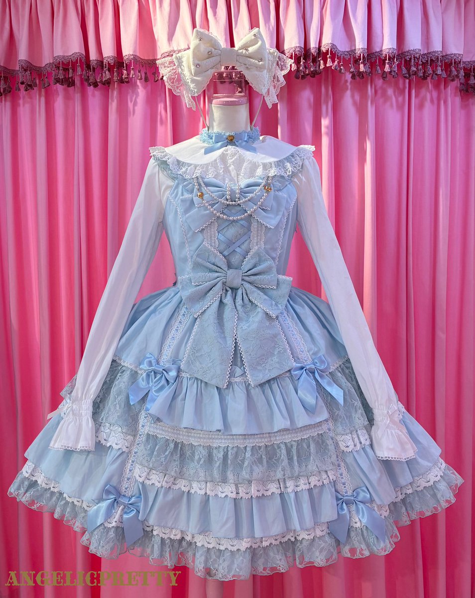 ♡Romantic Ribbonジャンパースカート ♡サックス ¥49,500 スカートに