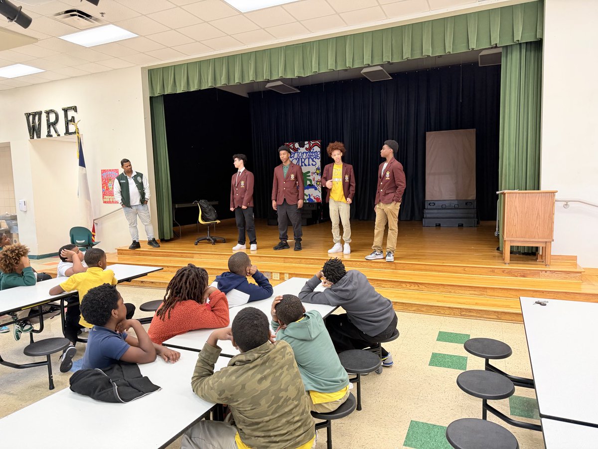 💚💛 MLA On The Move! 💛💚

Our scholars toured elementary campuses inspiring 5th grade young men about leadership &amp; PRIDE! 🦅

From Meadows to Chick-fil-A to visiting Judge Jones — legacy in action!

#EaglePride #WestsideTheBestside