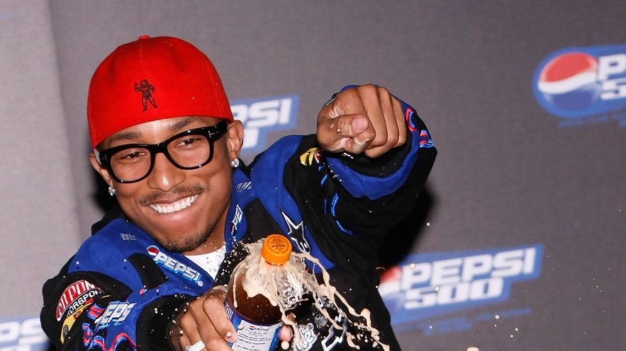 boymolish's tweet image. Pharrell’s Tom ford glasses✨