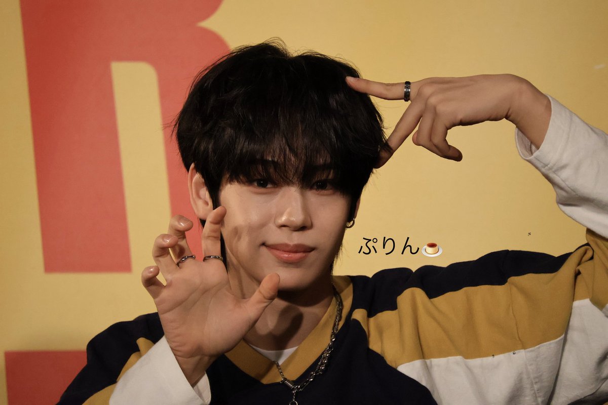 pr_n19's tweet photo. 260212 🐱

#idntt #아이덴티티 #은수 #Eunsoo https://t.co/6tujxrFf2F