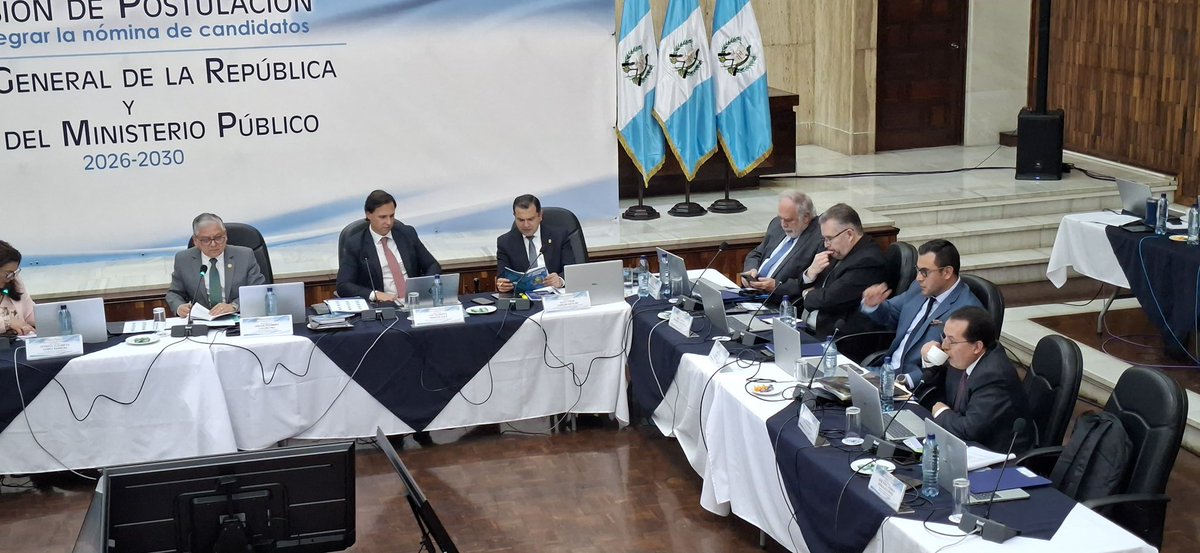 #EnElPaísDCA | La Postuladora del Fiscal General de la República aprueba efectuar la convocatoria pública el viernes 13 de febrero, así como modificar algunas fechas del cronograma de actividades. Siendo las siguientes:

Del 16 al 20 de febrero se realizará la recepción de