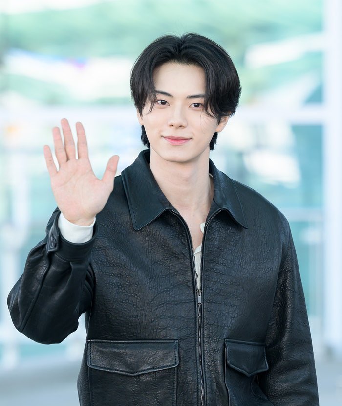 [단독] 이채민, 드라마 '내가 죽기로 결심한 것은' 주인공…'폭군' 이어 열일 행보 naver.me/xaTwAoKQ

이채민은 드라마화되는 '내가 죽기로 결심한 것은' 주인공 역할로 출연을 확정했다. 이채민은 주인공 차결 역으로 출연한다.