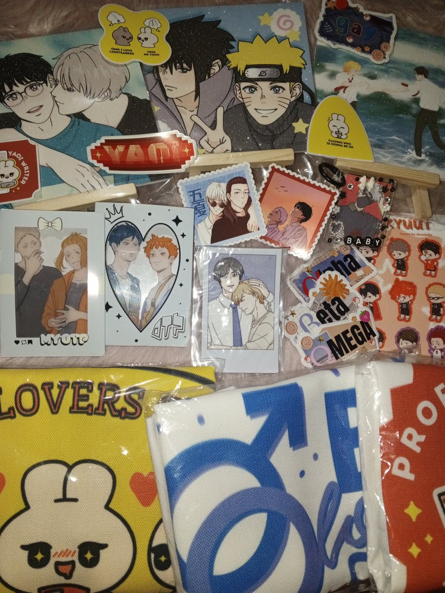 Papet3rie's tweet photo. Here's our product catalog 🎀
More items will be out on the day of the event!

Boys Club: A Celebration of Gay Love
📅February 14, 2026
📌Centris Elements, Quezon City
🕙10am to 10pm
🎟Entrance fee is only 100!

#patronofthearts #bl #yaoi https://t.co/gInqM9eqyb