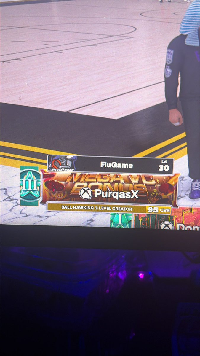 selling for 200-250 hit me up💯