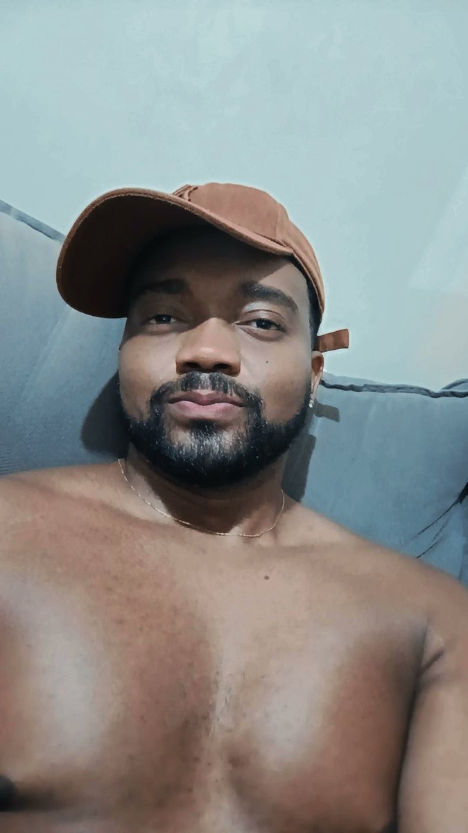 MaiconGGomes2's tweet photo. 🙈💆🏾 https://t.co/DQRuUWguEI