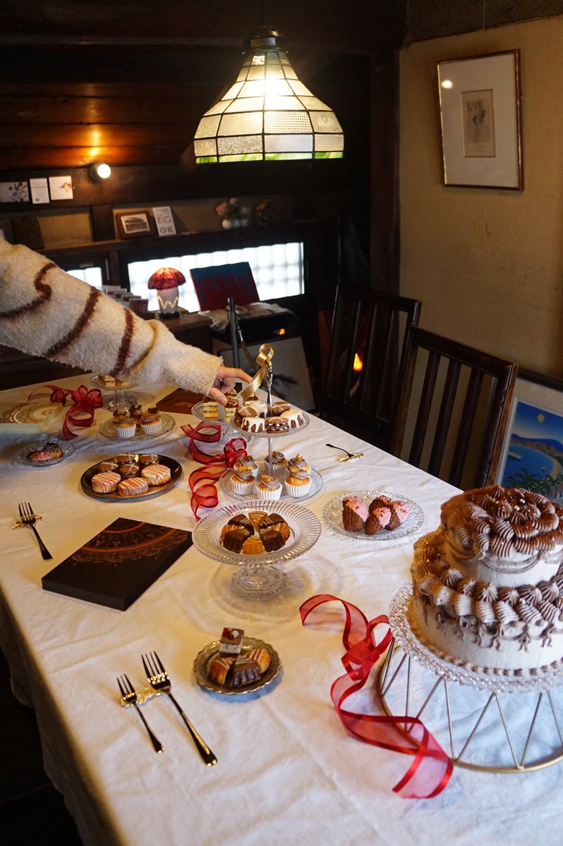 uco_chocolat's tweet photo. 開催中！
個展
CHOCOLOVE 
esplanadegallery 
【会期】
2/5~2/14
12:00-18:00
Close 2/9
【会場】Esplanade Gallery
〒451-0042 愛知県名古屋市西区那古野１丁目３４-1
#チョコレートアート https://t.co/j2i20bgCb6