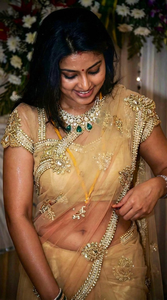 Kolly_Queens's tweet photo. Secret crush of every 90s kid🌚🫶
Sneha 💘😌 #Sneha #SnehaHot https://t.co/F7e8HhwNT5