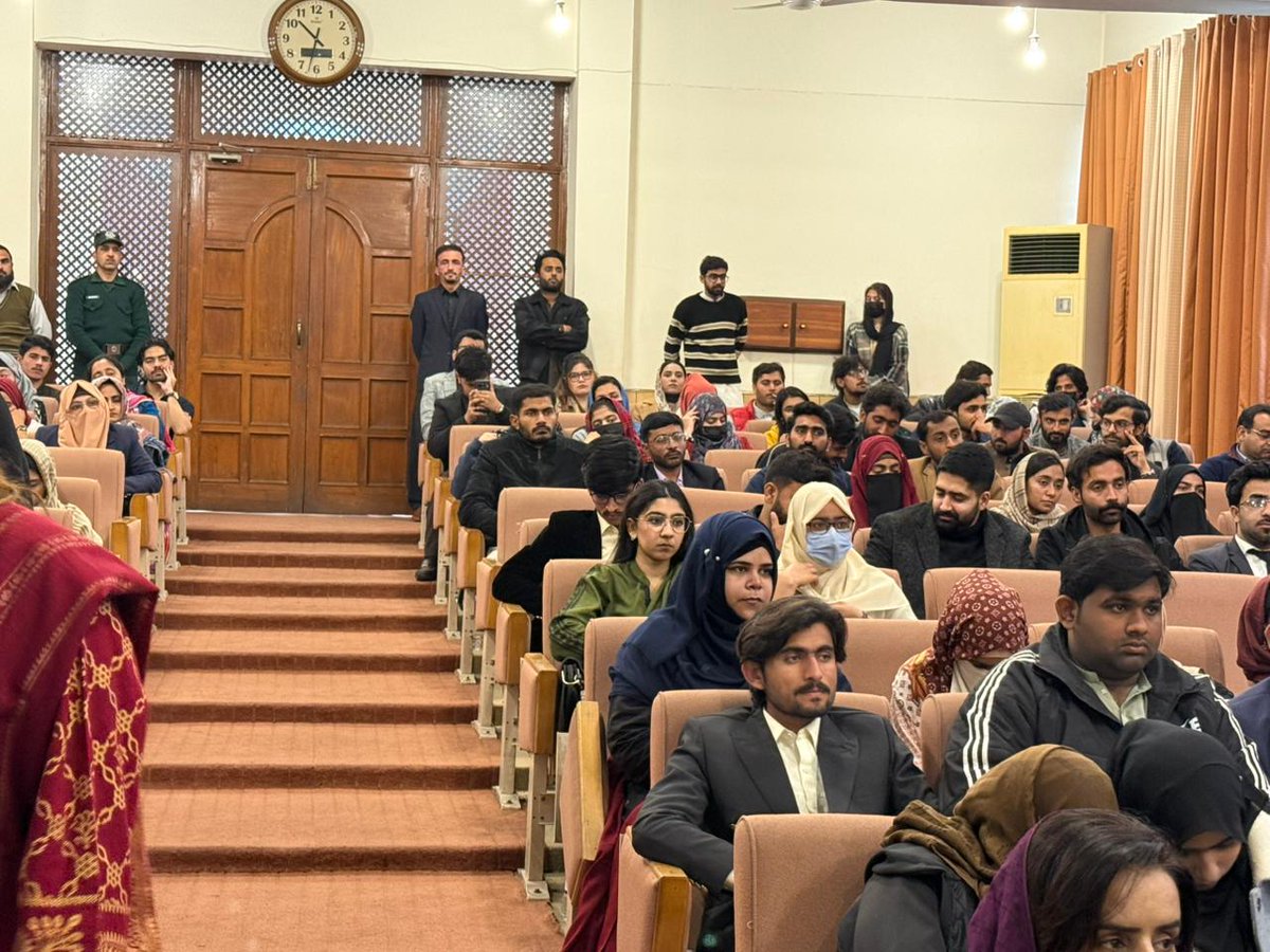 Students and faculty members from the China Fellowship Program at the University of Sargodha participated in the conference titled “Bridging Horizons: Celebrating Pakistan–China Deep-Rooted Friendship,” held to commemorate 75 years of Pakistan–China diplomatic relations.