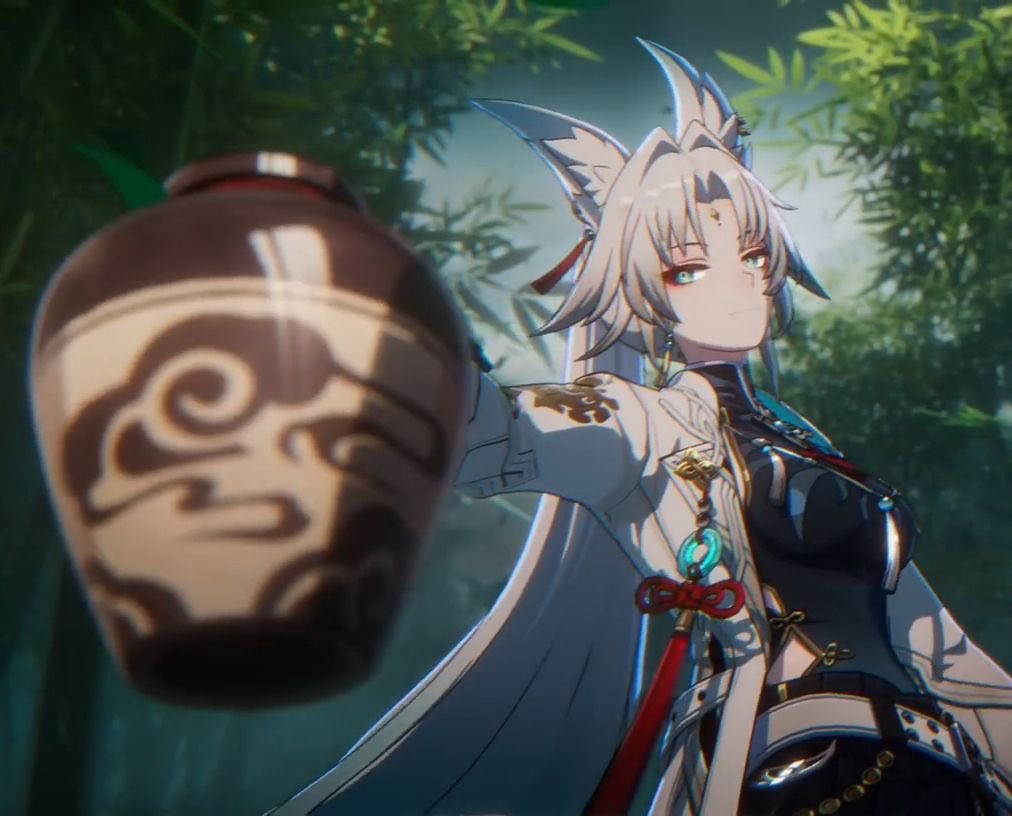 I looked to my left .... a peacock without a driver’s license.

I looked to my right .....  a drunken fox.