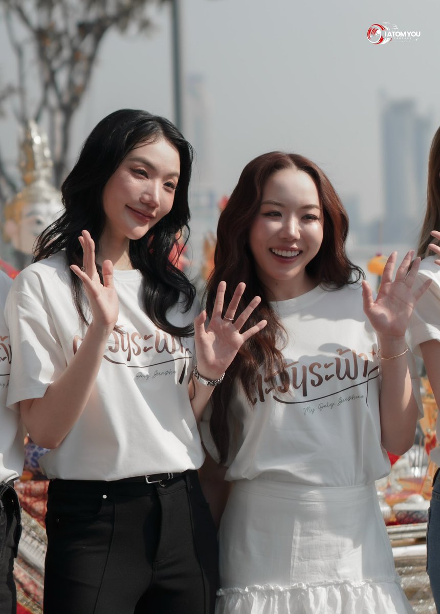 สองสาว วันนี้สวยกันมาก ๆ เลย
MY ONLY SUNSHINE WORSHIP
#บวงสรวงซีรีส์ตะวันระฟ้า