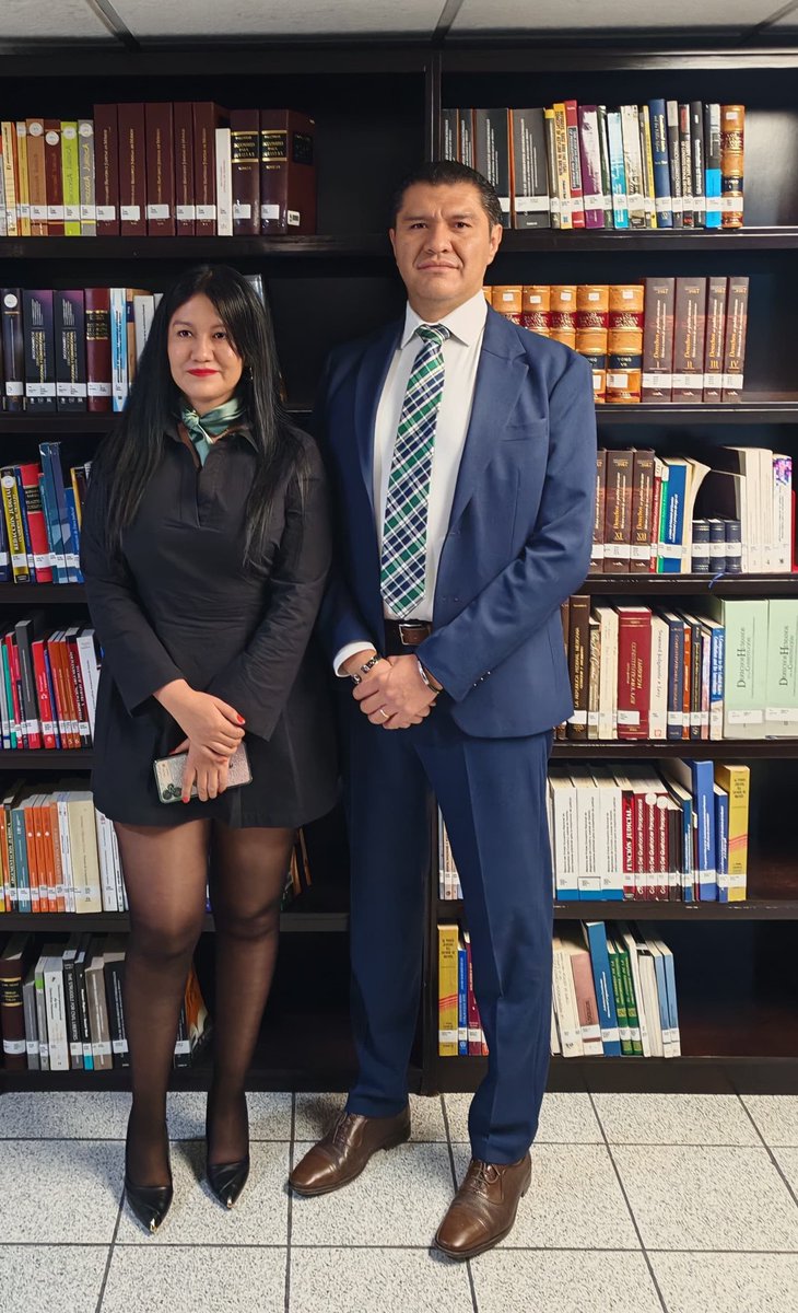 Una sincera felicitación a todos quienes hoy resultaron vencedores del "concurso escolarizado para acceder a la categoría de secretaria y secretario de juzgado o tribunal del Poder Judicial de la Federación, edición 2025".

Un reconocimiento especial a todo el alumnado de la