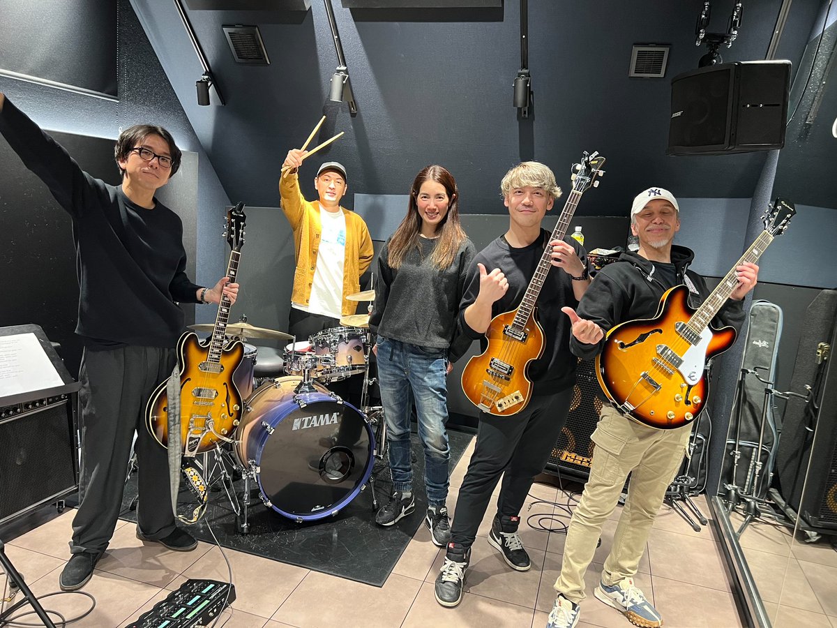 勝杏里さんのビートルズトリビュートバンドにてライブします