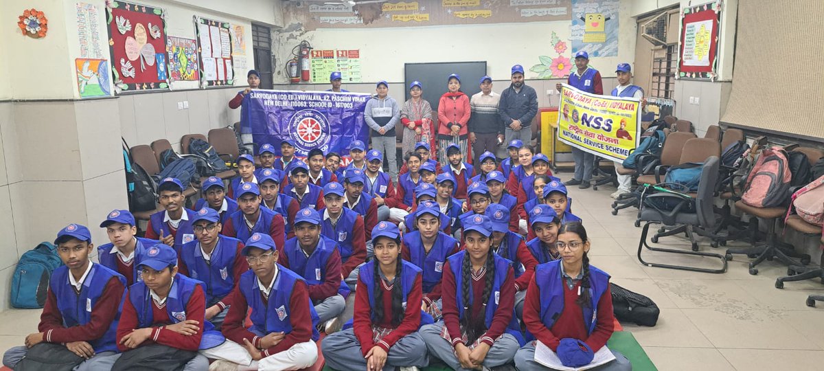 a21617003's tweet photo. 7 Days NSS Special Camp (28/01/26–07/02/26) organized on the theme Road Safety Awareness. 🚦Day 1: NSS introduction, motivational address by Principal ma’am, NSS song &amp; clap, yoga session, lectures on road safety &amp; slogan writing.
Day 2: Essay writing ✍️
Day 3: Quiz competition https://t.co/GxFIqviOOH