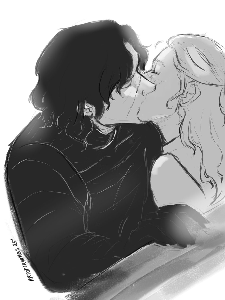dirtycrumbsart's tweet photo. dyad 🖤 #reylo #thehuntforbensolo https://t.co/fe65UnAbuZ