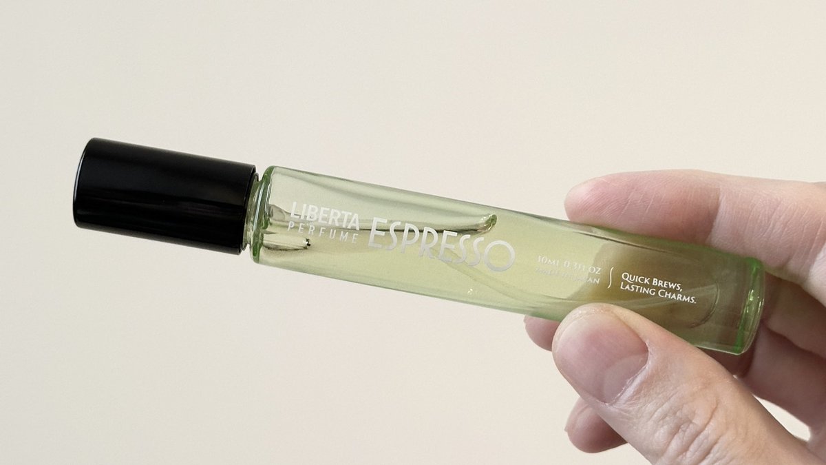 リベルタ パフュームのエスプレッソのイベントでホコリっぽい寺院を思わせる香りを作りました。

ベース ノート
B-13 フローラル ブーケ

トッピング ノート
T-5 パチュリ
T-47 ラブダナム