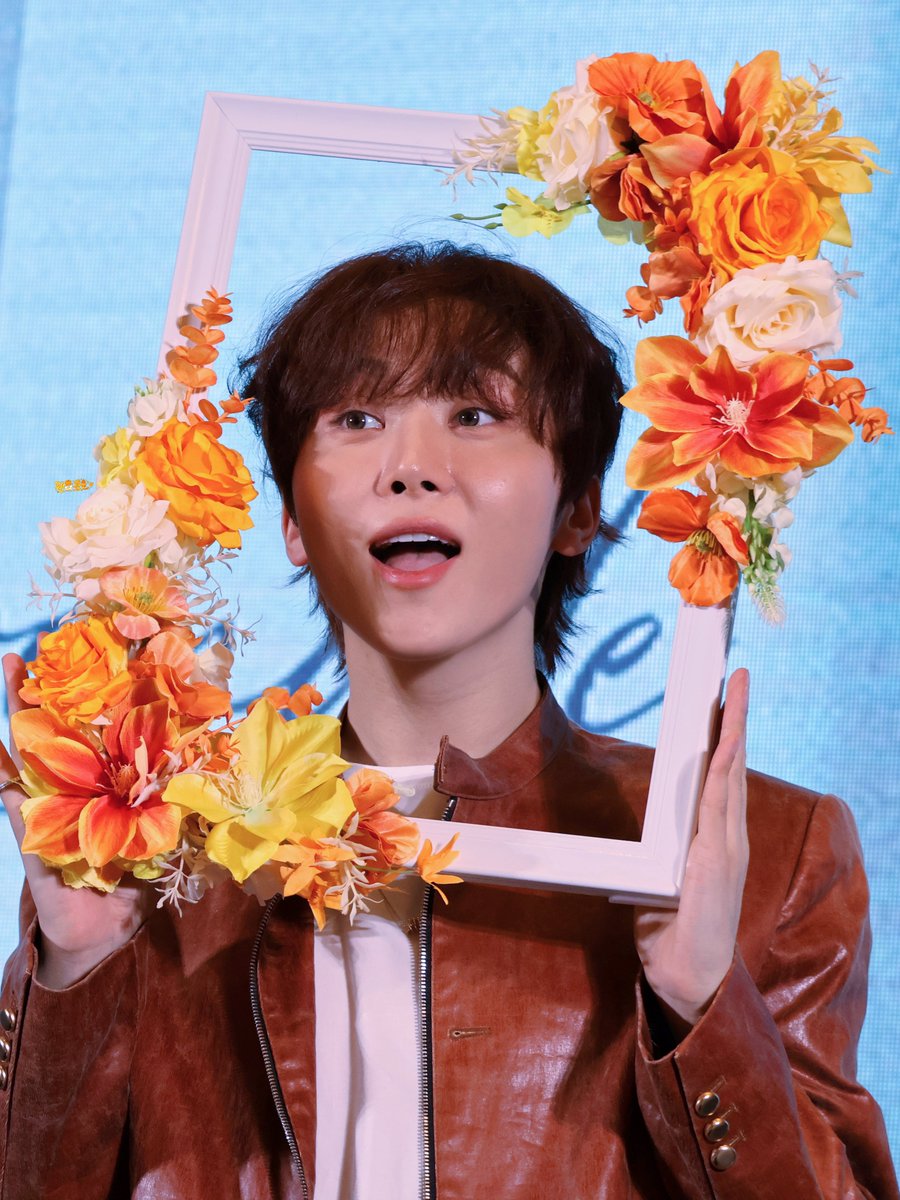 KWAN_UN_116's tweet image. 260208 이즈위

꽃미남~

#승관 #Seungkwan #부승관 #スングァン #BooSeungkwan #세븐틴 #seventeen #SEVENTEEN