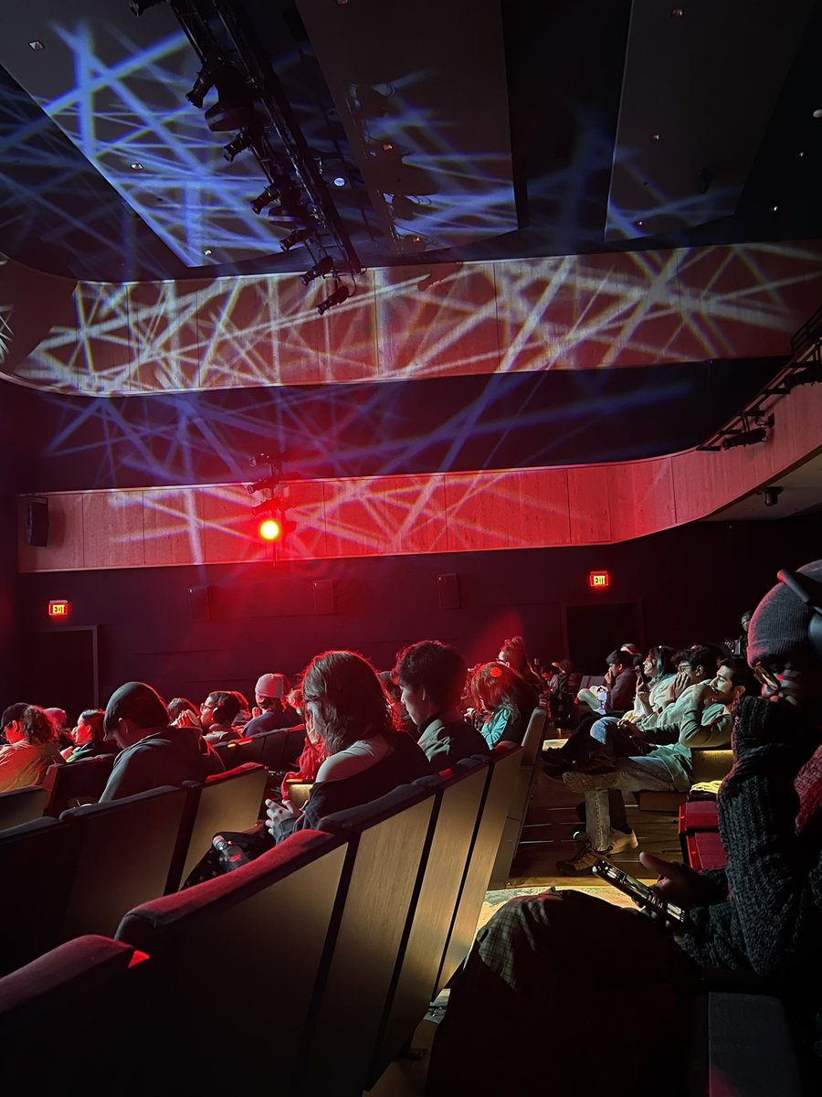 Max Wright tweet media