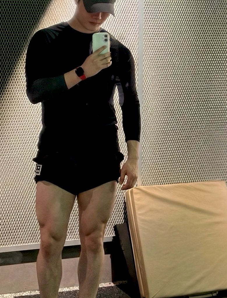 ___jyuck's tweet photo. 어떻게든되겠지😐 https://t.co/4gB6NeDnqp