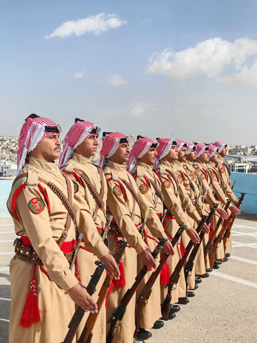 Police_Jo's tweet image. صباح النشامى، بالهيبة يزهى .. 
نهاية أسبوع جميلة نتمناها لكم 

#الأردن #الأمن_العام #صباح_الخير