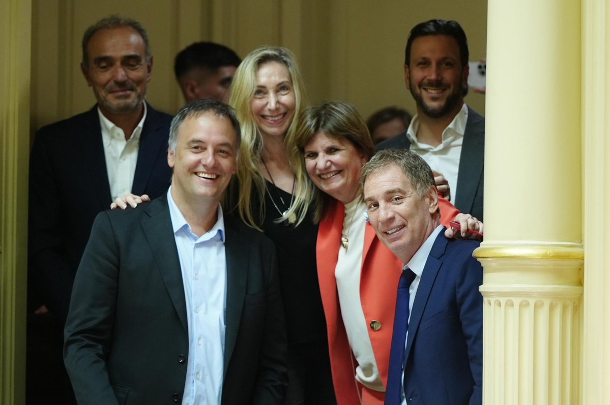 Gran trabajo, gran equipo. Fin.