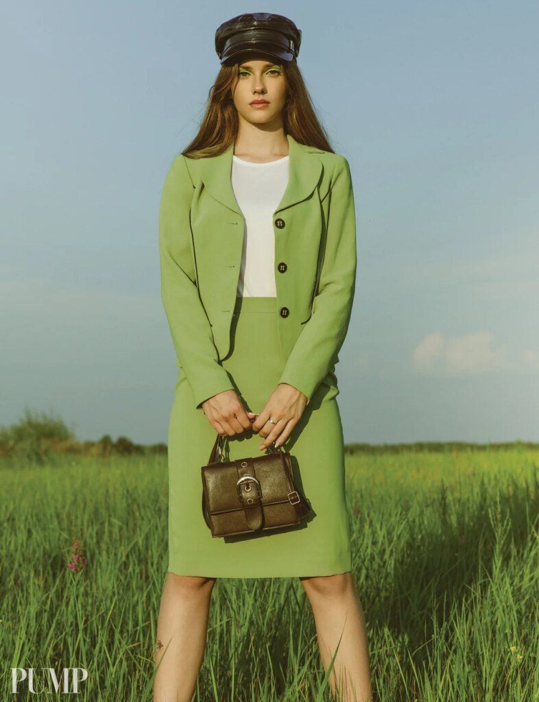 BrightLaunchIQ's tweet photo. Warm Green Arvo https://t.co/8uLSK7s1Uc https://t.co/Tza4UEkh2R