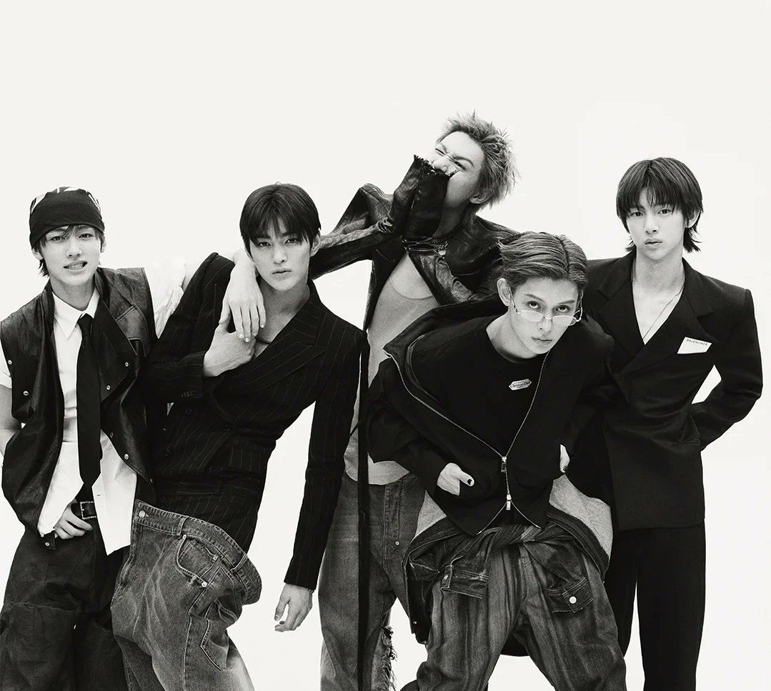 MONSTER ROOKIES FRR 👑 

🏆 Global Rookie – TikTok Awards
🏆 Best New Artist – MAMA
🏆 Rookie of the Year – AAA
🏆 Best Performance – AAA
🏆 Rookie of the Year – GDA
🏆 Dreams Silver Label – D Awards
🏆 Best New Group (Male) – Korean Sales Music Awards
🏆 Best Debut Song (“GO”) –