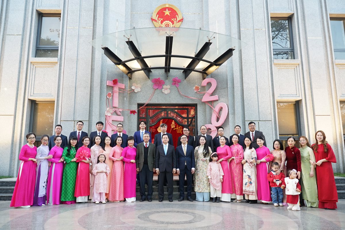 Viet Nam Embassy in the Republic of India tweet media