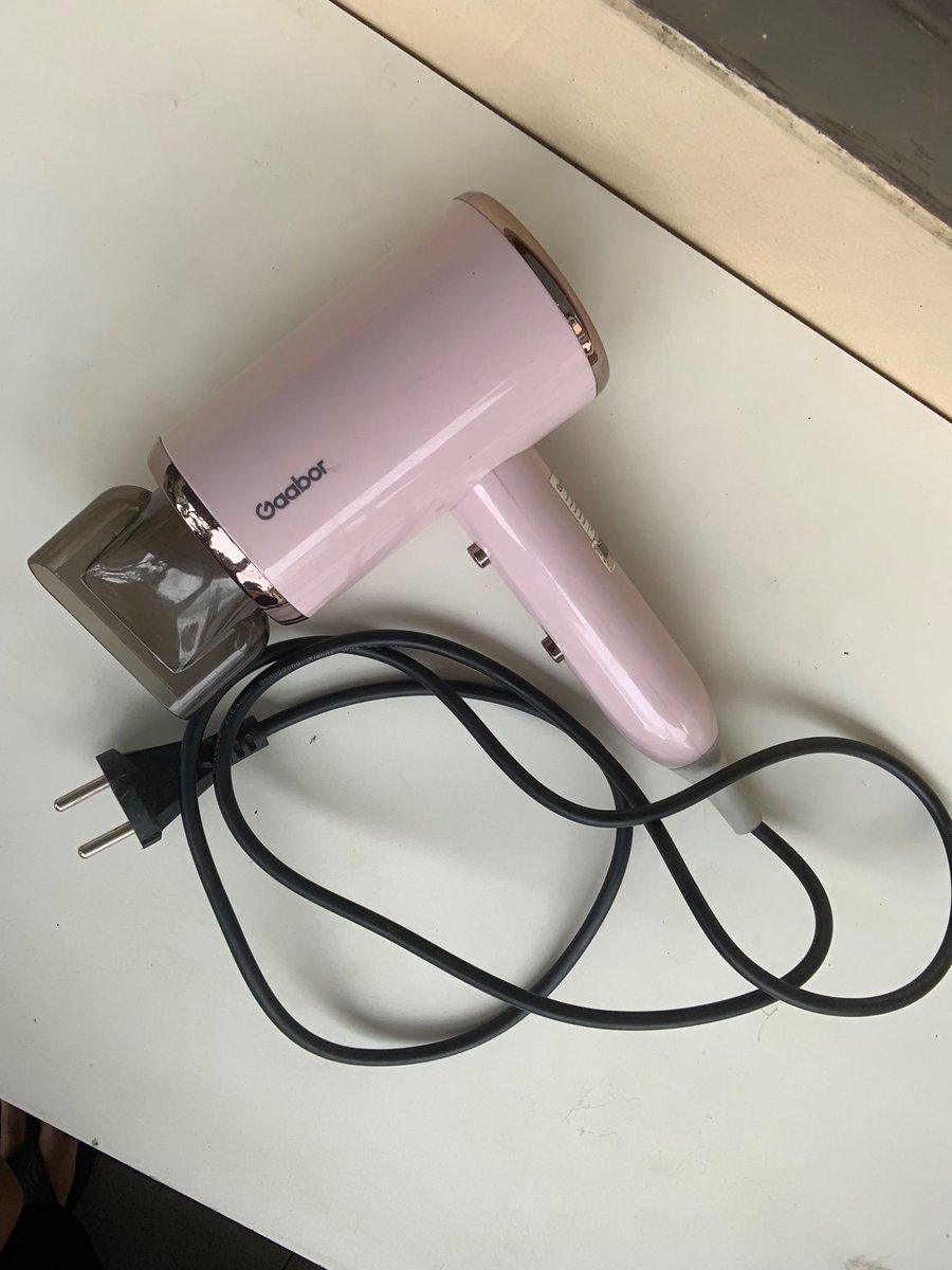 Unpadfess tweet media