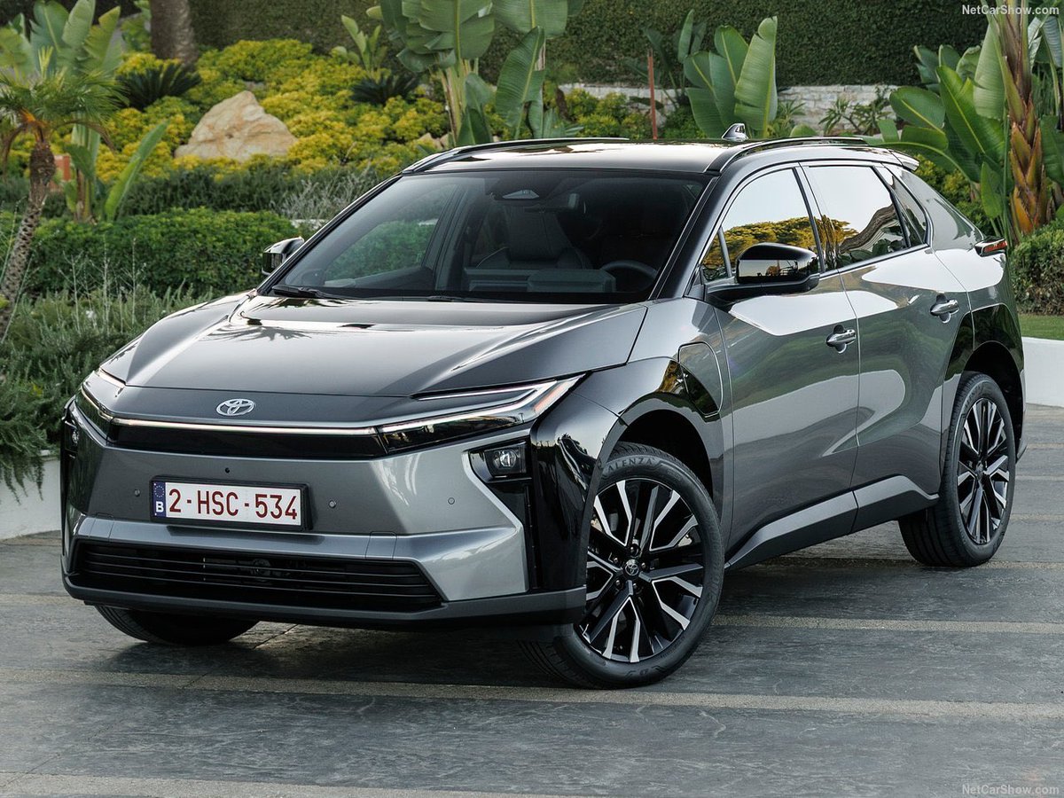 I'll be joining Toyota South Africa Motors for the annual State of Motor Industry where we'll get to learn about the key motoring industry trends, get leadership insights on the industry's direction and preview a couple of Toyota/Lexus vehicles lined up for 2026/27.

Which new