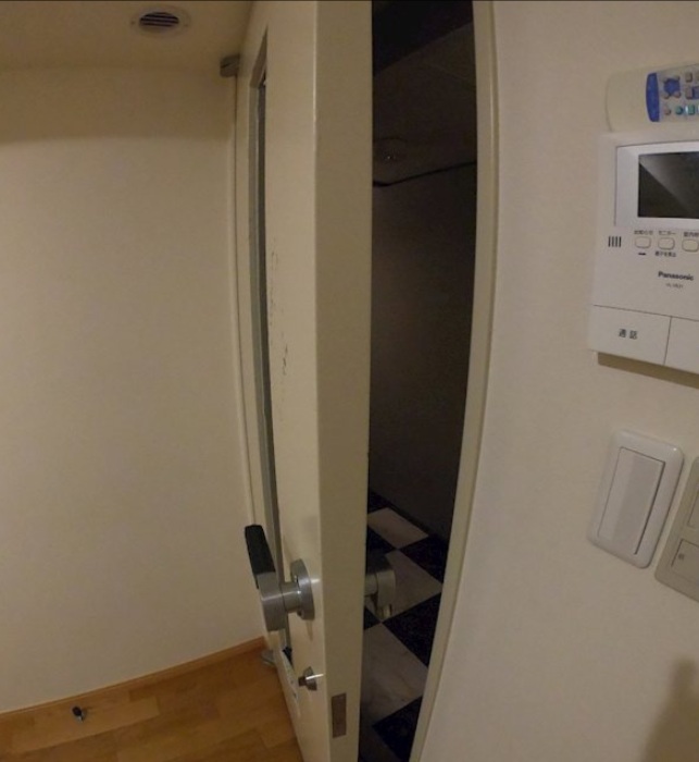 _RoomCafe_ tweet picture
