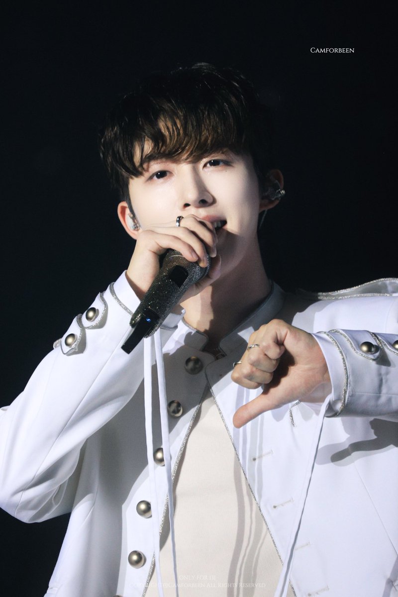 camforbe1n22's tweet photo. 260207 TLP ENCORE BKK 🇹🇭

#김한빈 #비아이 #BI #2026THELASTPARADEENCOREINBANGKOK https://t.co/5dKQlcRV1v