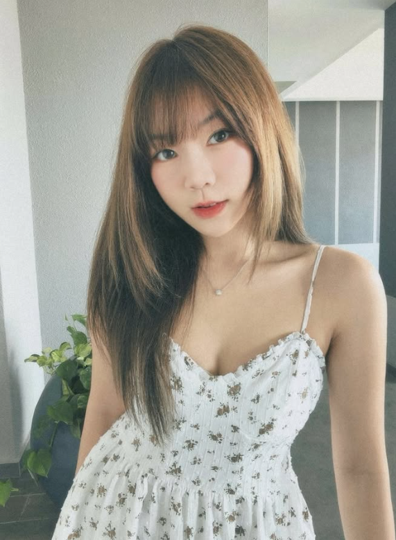 pendylimx's tweet photo. 穿了裙子就能做你的小公主吗 https://t.co/pZByRiU3Yh