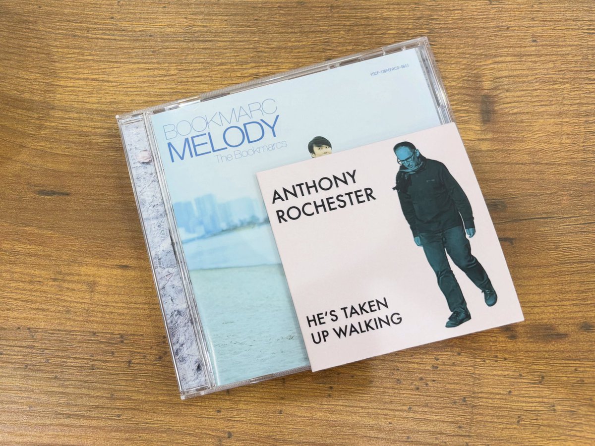 オーストラリアのAnthony Rochesterさんの新作『He's Taken Up Walking』のミニCD（可愛い✨）が届きました💿僕は2曲目の「Let's Make Love Happen」という曲にBacking Vocalで参加しました🎤

こちらのEPはフランスのToo Good To Be True