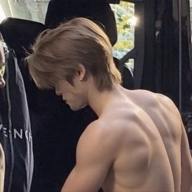 dytrack0_0's tweet image. 핀터 구경하다가 개고능한 사진 발견
아 부끠러워..🫣