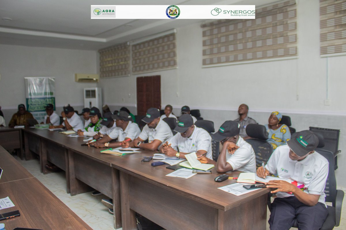 NSMoAOfficial's tweet photo. Learning and Knowledge Exchange in Progress 🤝

The Niger State Ministry of Agriculture is actively engaging with the Kaduna State Ministry of Agriculture in a Knowledge-sharing and learning exchange visit under the AGRA-supported Institutional Strengthening Project https://t.co/5TlMNSHP3T