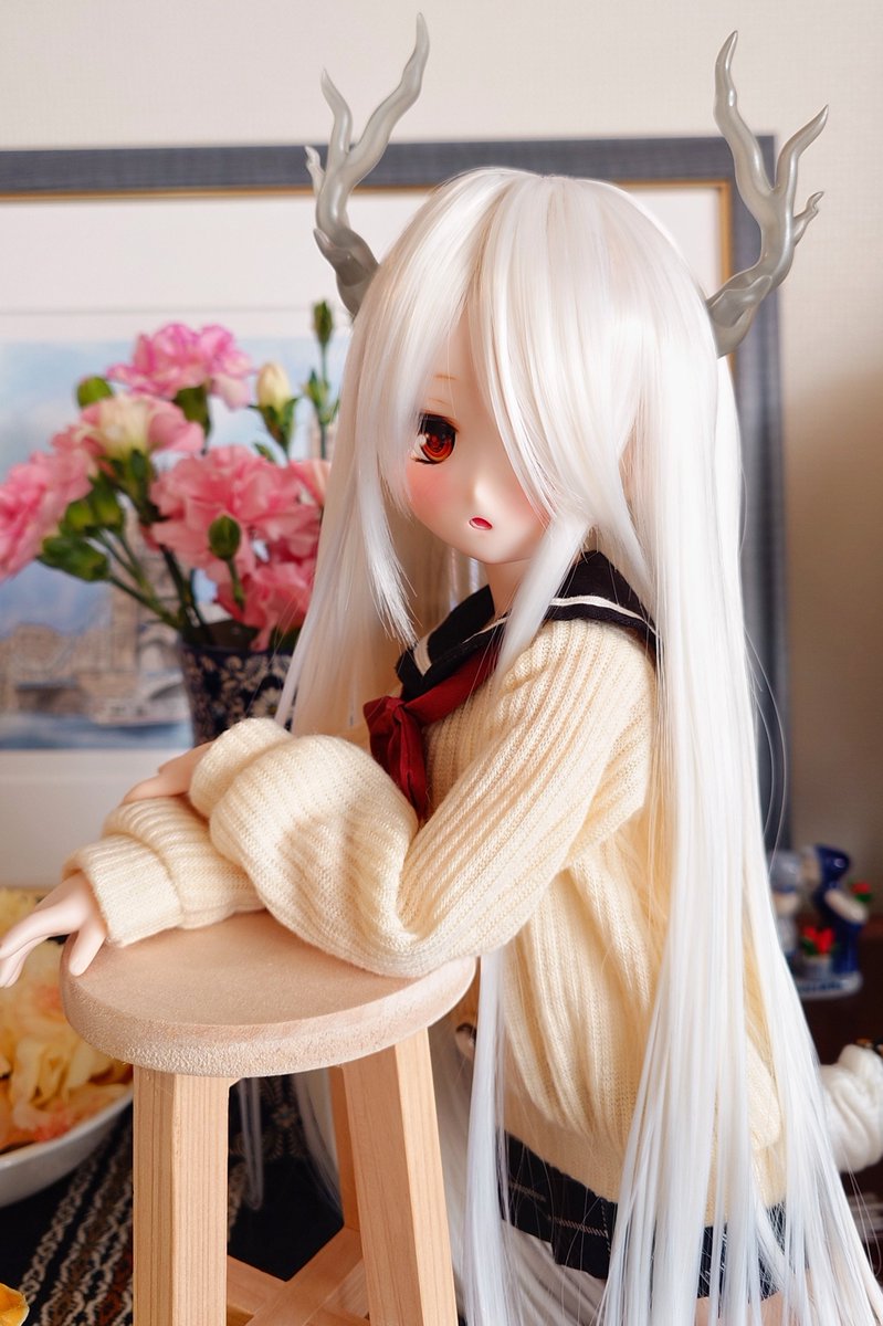 すずみちゃん。目の色は黄色系にしていこうかな。お姉ちゃん達が青と赤なので